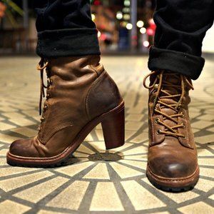 Frye Lucy Vintage Lace-Up Distressed Cognac Brown Leather Heeled Ankle Booties